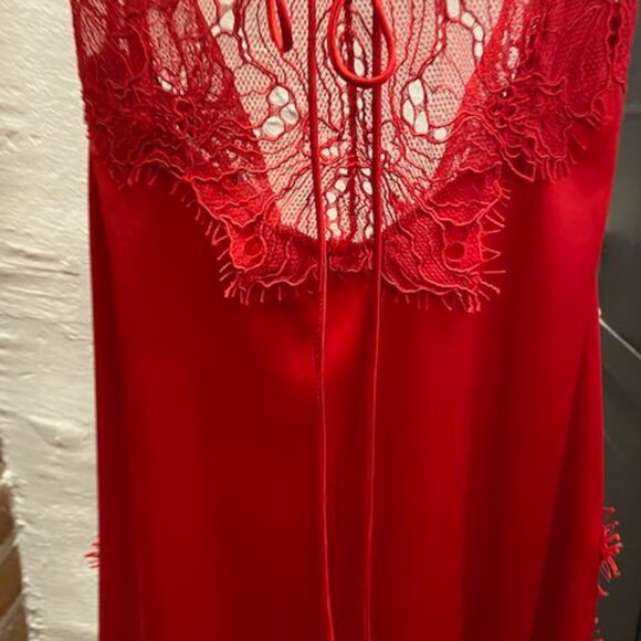 Casey Maxi Dress - Picture 8 of 15